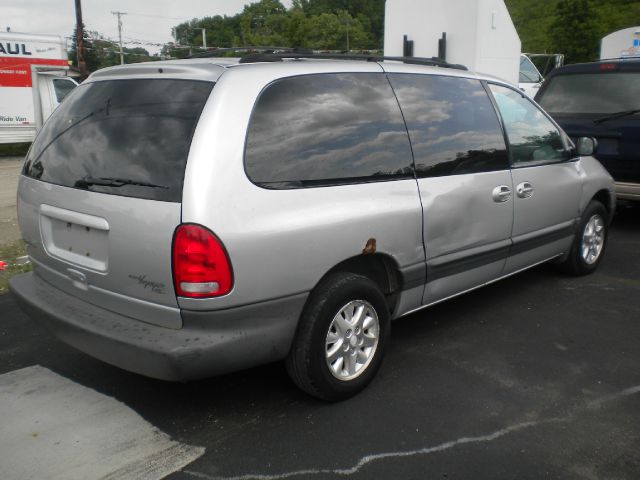 2000 Chrysler Grand Voyager SE