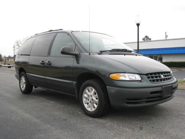 2000 Chrysler Grand Voyager SE