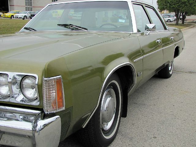 1975 Chrysler Newport Unknown