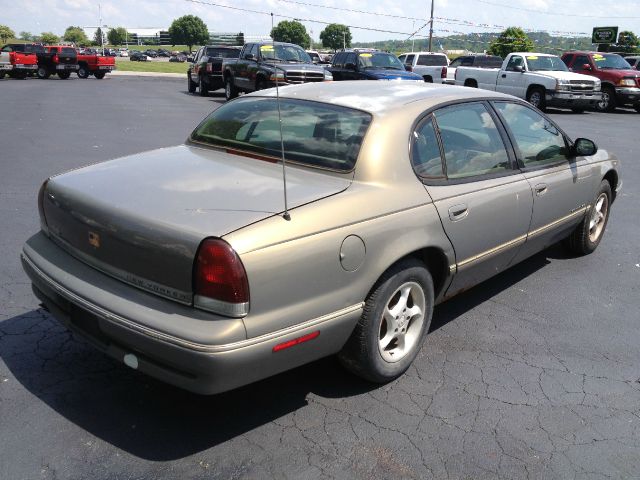 1994 Chrysler New Yorker Base