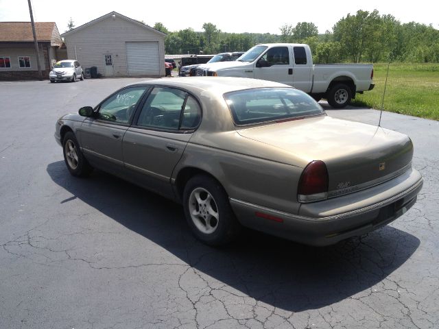 1994 Chrysler New Yorker Base