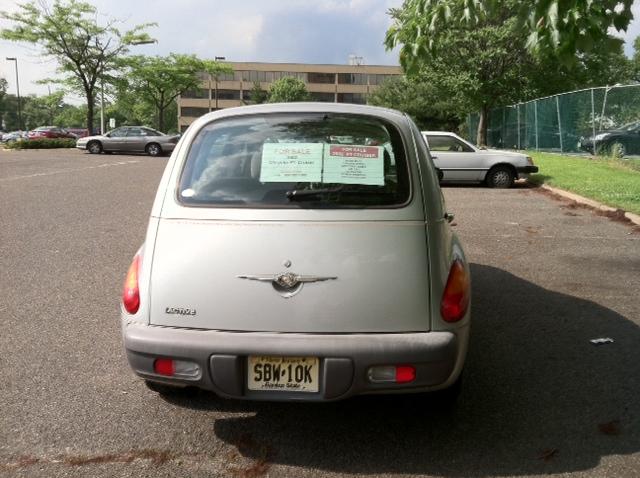 2002 Chrysler PT Cruiser 4dr Sedan DLX Auto