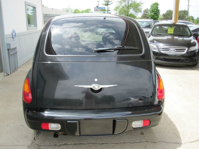 2004 Chrysler PT Cruiser Base