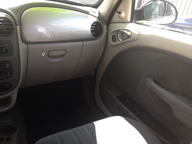 2004 Chrysler PT Cruiser Base