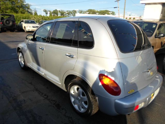 2004 Chrysler PT Cruiser Base