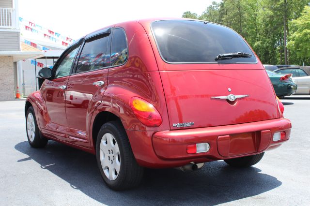 2004 Chrysler PT Cruiser Base