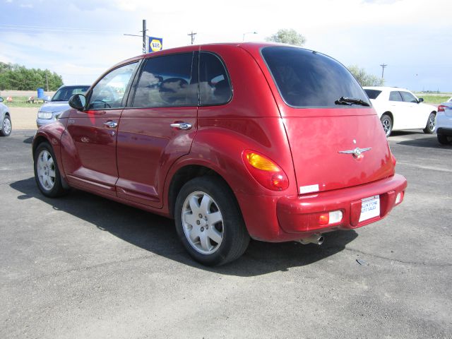 2004 Chrysler PT Cruiser Base