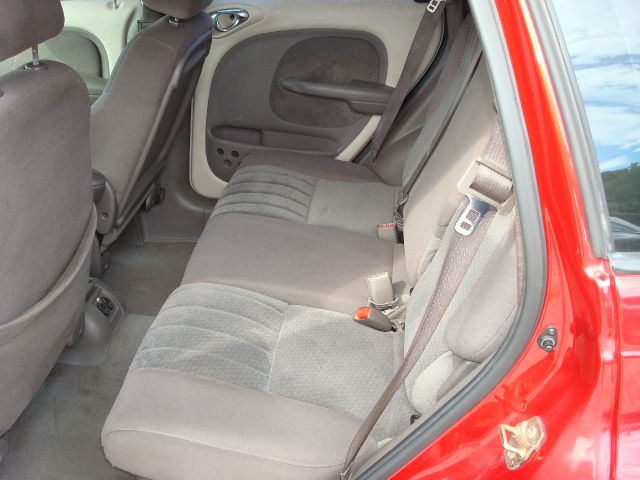 2004 Chrysler PT Cruiser Base