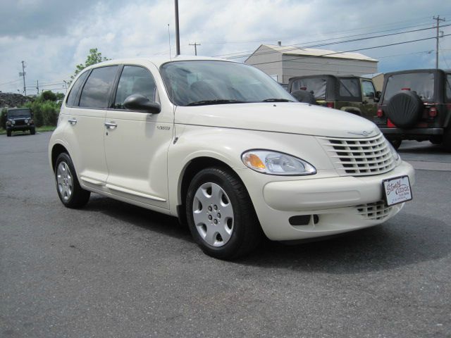 2004 Chrysler PT Cruiser Base