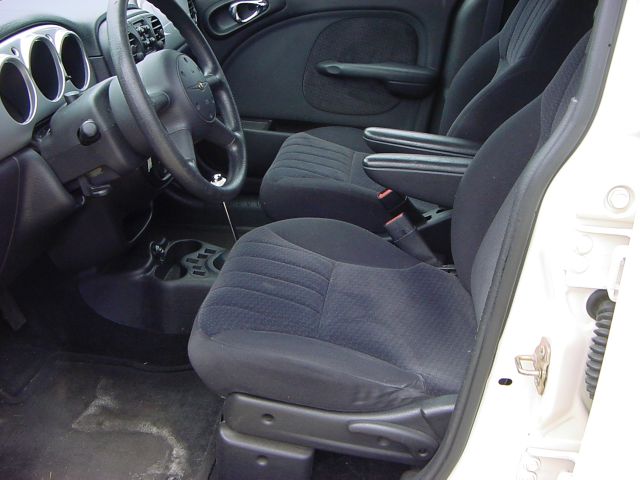 2004 Chrysler PT Cruiser Base