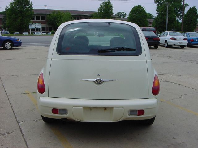 2004 Chrysler PT Cruiser Base