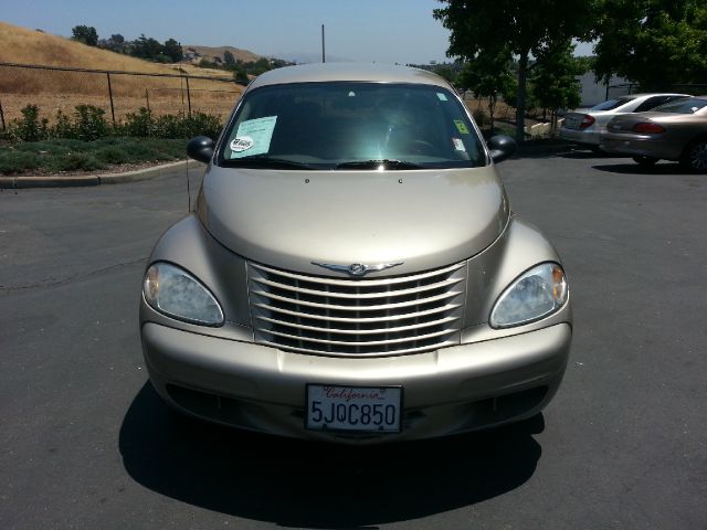 2004 Chrysler PT Cruiser Base