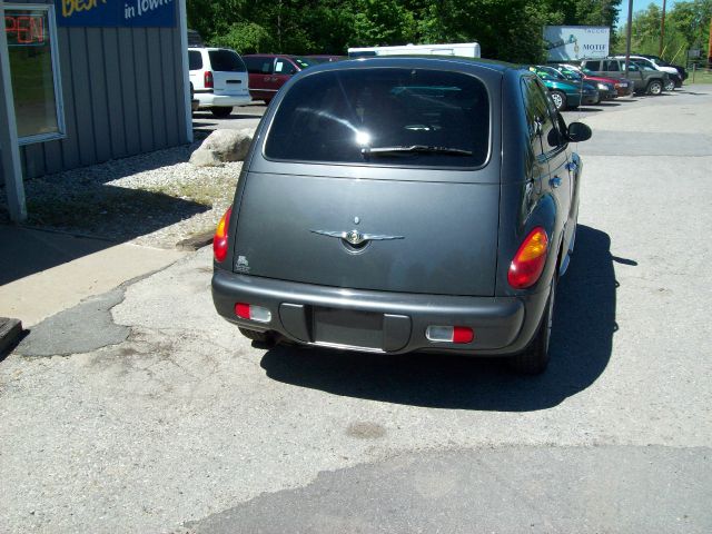 2004 Chrysler PT Cruiser Base