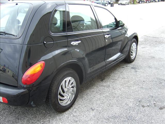 2005 Chrysler PT Cruiser Base