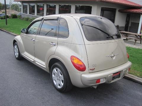 2005 Chrysler PT Cruiser AWD 4dr Tech/entertainment Pkg SUV