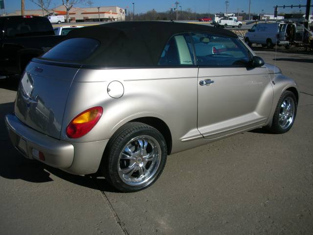 2005 Chrysler PT Cruiser Base