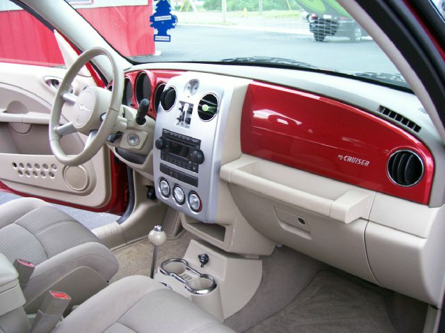 2006 Chrysler PT Cruiser CX W/comfortconvience