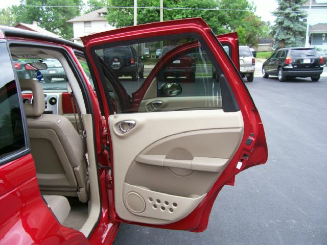 2006 Chrysler PT Cruiser CX W/comfortconvience