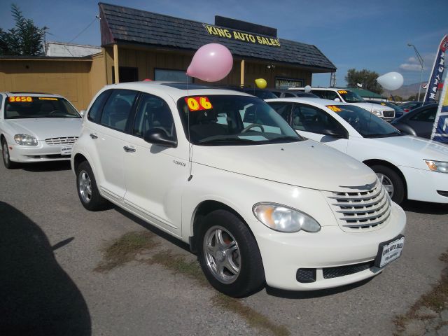 2006 Chrysler PT Cruiser CX W/comfortconvience