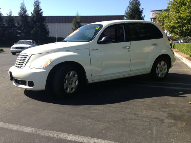 2006 Chrysler PT Cruiser Base