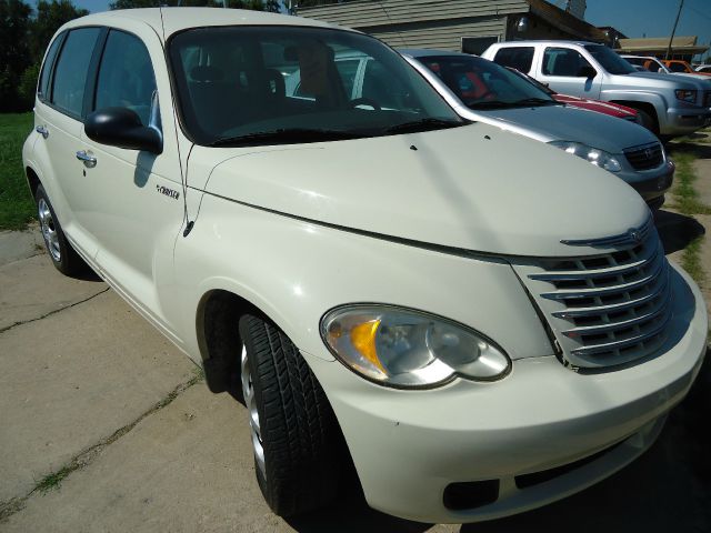 2006 Chrysler PT Cruiser Base