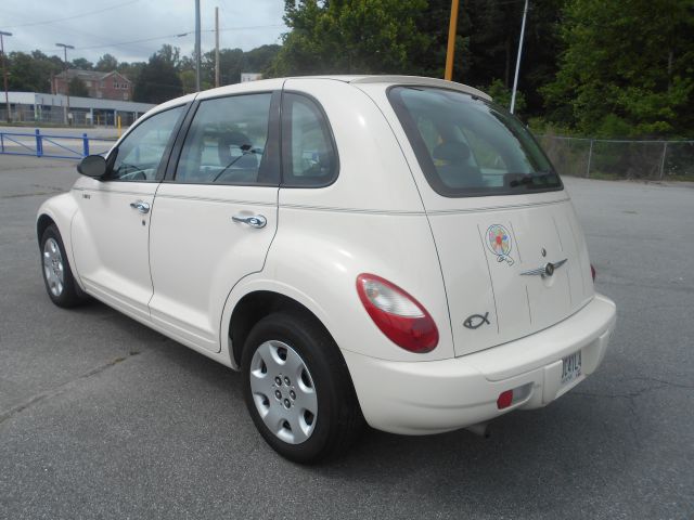 2006 Chrysler PT Cruiser Base