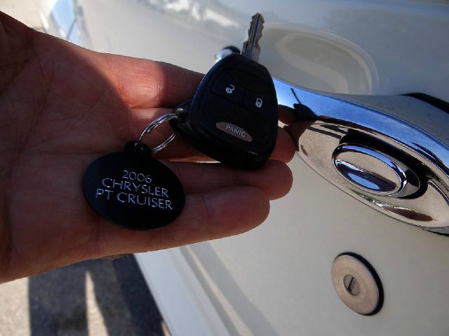 2006 Chrysler PT Cruiser CX W/comfortconvience