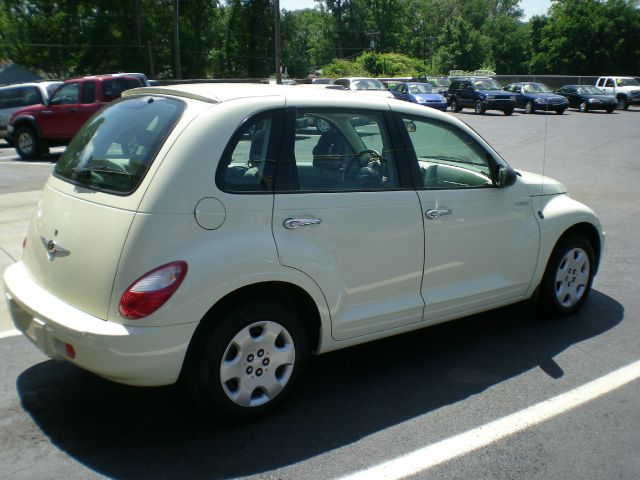 2006 Chrysler PT Cruiser Base