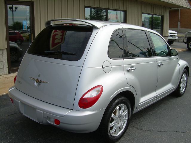 2007 Chrysler PT Cruiser Elk Conversion Van