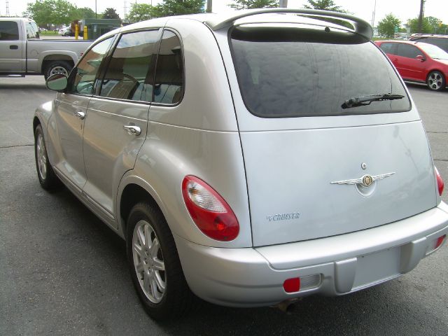 2007 Chrysler PT Cruiser Elk Conversion Van