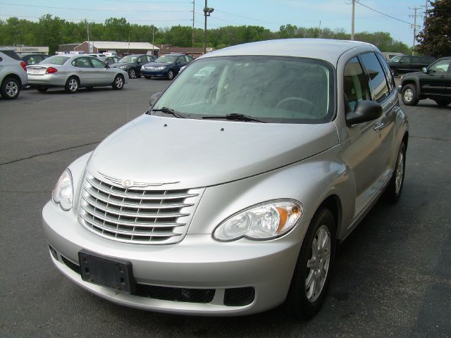 2007 Chrysler PT Cruiser Elk Conversion Van