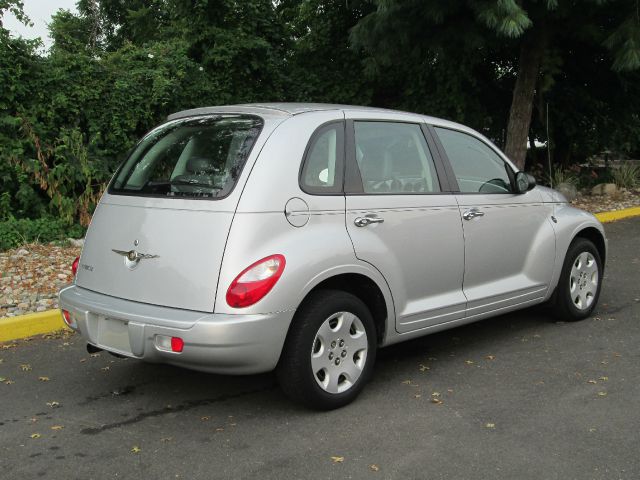 2007 Chrysler PT Cruiser Base