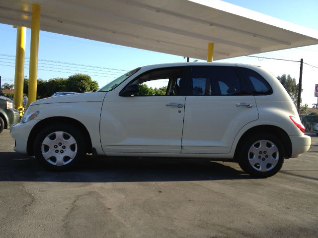 2007 Chrysler PT Cruiser Base