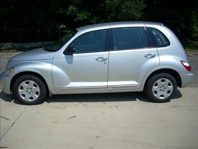 2008 Chrysler PT Cruiser Base