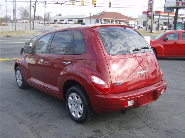 2008 Chrysler PT Cruiser Base