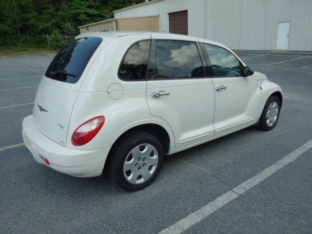 2008 Chrysler PT Cruiser Base