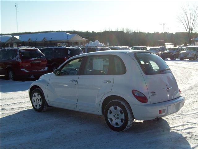 2008 Chrysler PT Cruiser Base