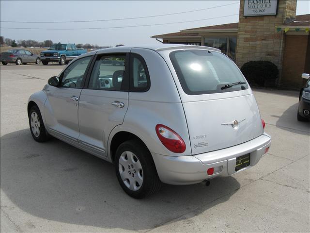 2008 Chrysler PT Cruiser Base