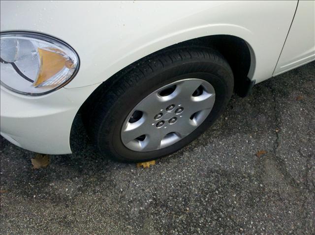 2008 Chrysler PT Cruiser Elk Conversion Van