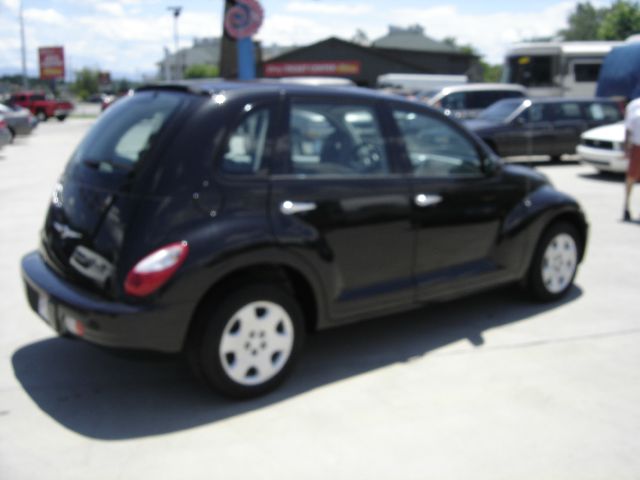 2008 Chrysler PT Cruiser Base