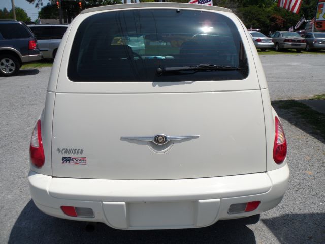 2008 Chrysler PT Cruiser Base