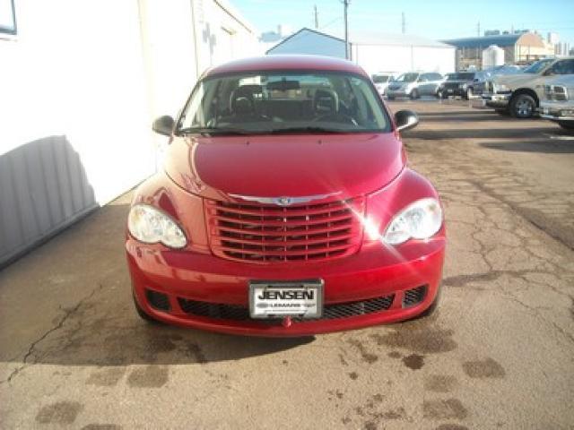 2008 Chrysler PT Cruiser Elk Conversion Van