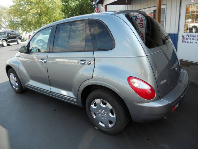 2009 Chrysler PT Cruiser Off-road Sport Utility 4D