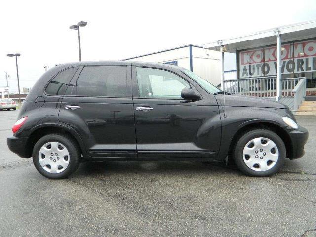 2009 Chrysler PT Cruiser Elk Conversion Van