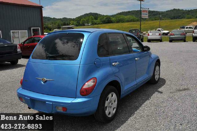 2009 Chrysler PT Cruiser Base