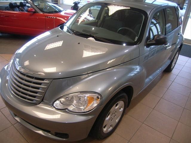 2009 Chrysler PT Cruiser Elk Conversion Van