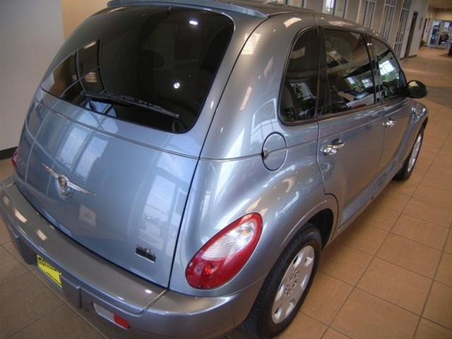 2009 Chrysler PT Cruiser Elk Conversion Van