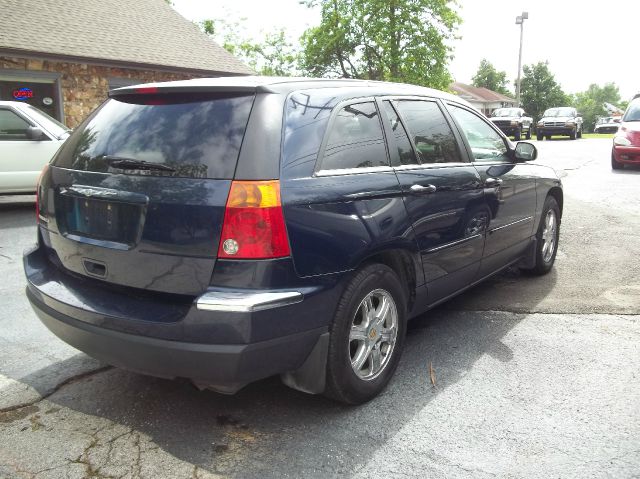 2004 Chrysler Pacifica Unknown