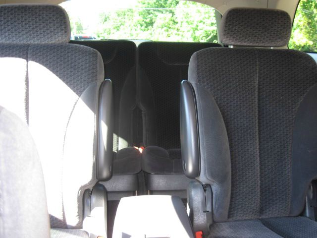 2004 Chrysler Pacifica EX - DUAL Power Doors