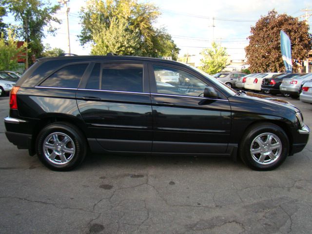 2004 Chrysler Pacifica EX - DUAL Power Doors